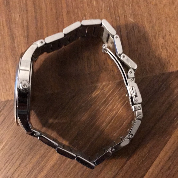 Michael Kors (MK-3519) Turquoise 38mm Women’s Watch - Smoke & Pet Free - Picture 6 of 9